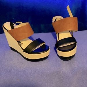 Women’s shoe